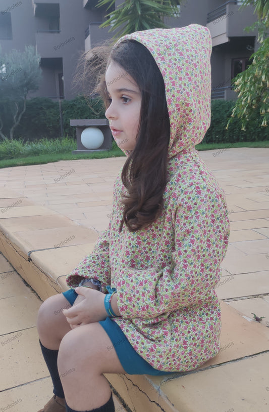 Túnica flores c/ capuz
